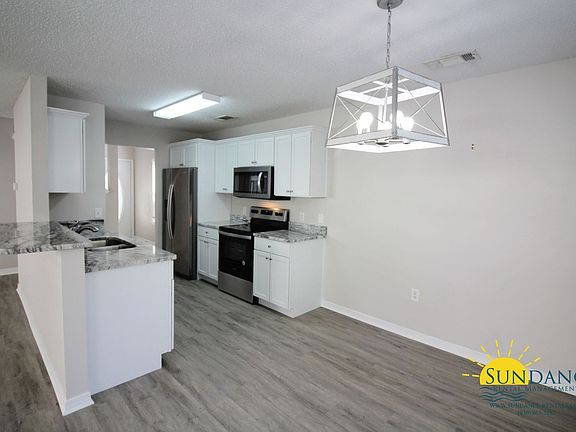4th image of 234 Twin Lakes Ln