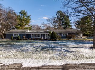 4413 Charing Way, Bloomfield Hills, MI 48304