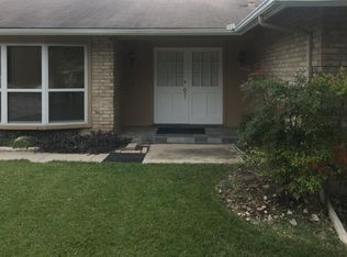 2110 Cross Key Dr, San Antonio, TX 78245