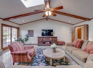 10047 Edgecove Dr, Dallas, TX 75238