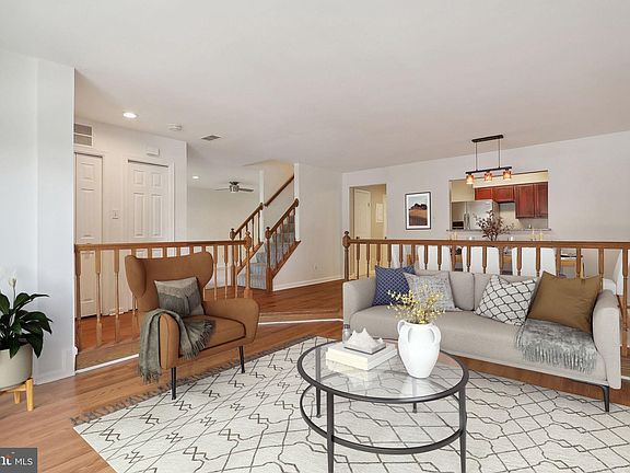 3rd image of 12592 Kempston Ln