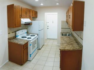 177 Amberly Dr UNIT E, Manalapan, NJ 07726