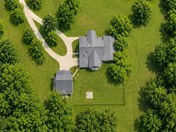 204 Roosevelt Dr, Star City, AR 71667