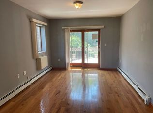 30-35 14th St #2D, Astoria, NY 11102