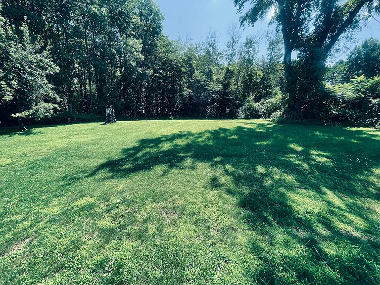 8 Marie Rd #B — Photo 2