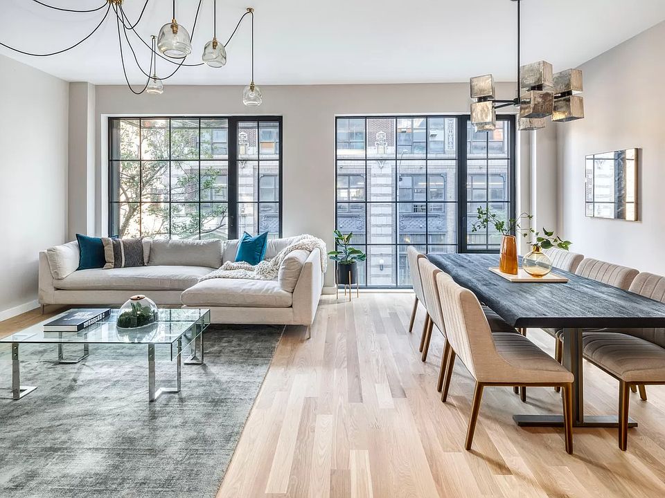 1st image of 441 W 37th St Floor 2
