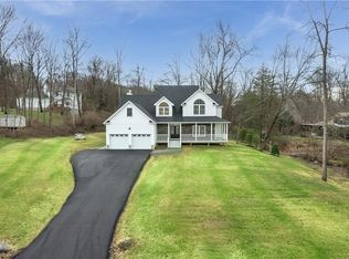 3 Trotter Ln, Poughkeepsie, NY 12603