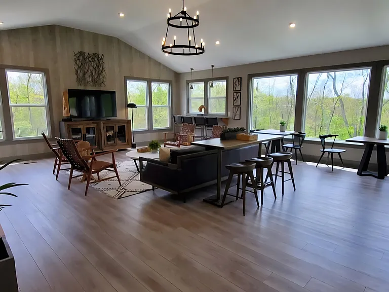 686 Daphne Way #686 — Photo 23