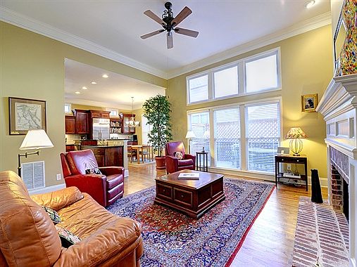 4th image of 1262 Edmund Park Dr