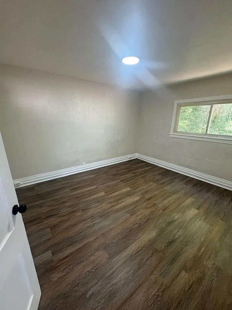 Beautifully Updated 2BR Home in McKees Rocks, Section 8 Considered!! — Photo 4
