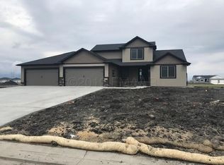 4855 38 1/2 Ave N, Reiles Acres, ND 58102