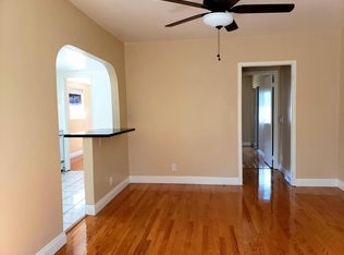 11611 Archwood St #B, North Hollywood, CA 91606