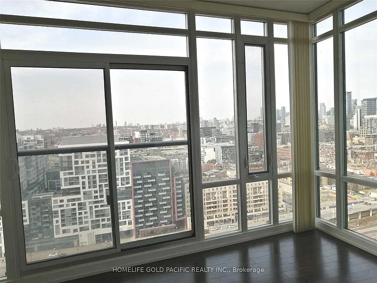 170 Fort York Blvd #2303 — Photo 3