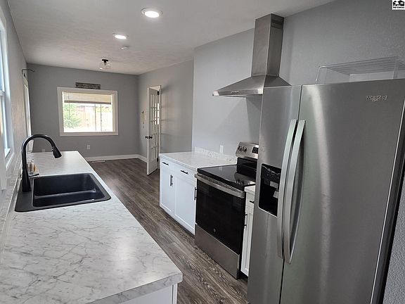 3rd image of 808 E 10th Ave