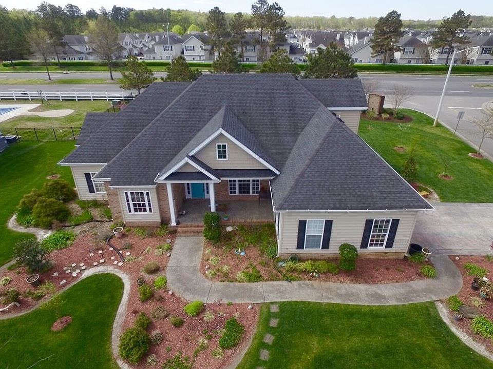 1st image of 1856 Royale Walk Dr