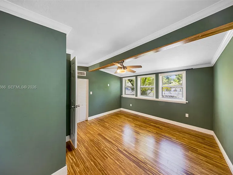 1837 NE 48th Ct — Photo 18