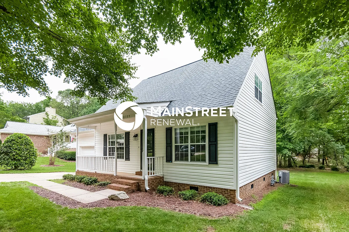 Front View - 10109 Rockwood Rd