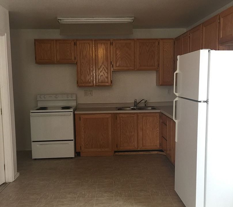 2nd image of 650 W 100 S APT 23