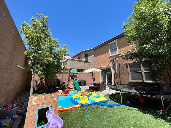 3rd image of 10747 Iona Island Ave