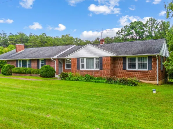 7449 Epsons Rd, Gladys, VA 24554