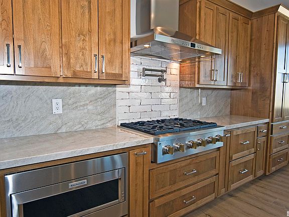 3rd image of 1024 Rocky Terrace Dr