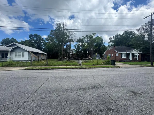 203 Morgan St, Dothan, AL 36301