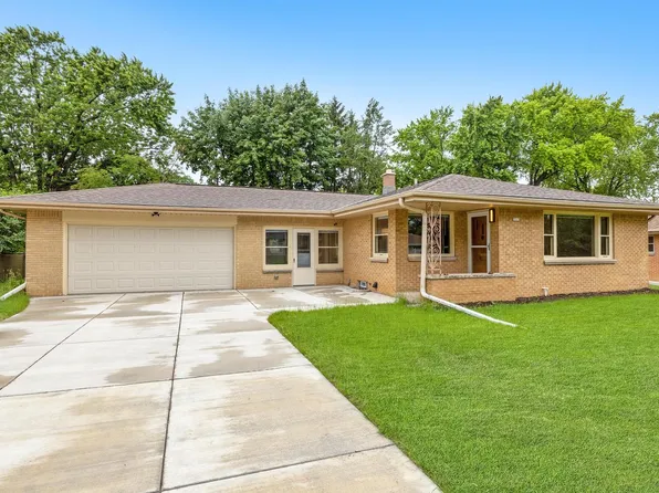 7715 North 49th STREET, Brown Deer, WI 53223