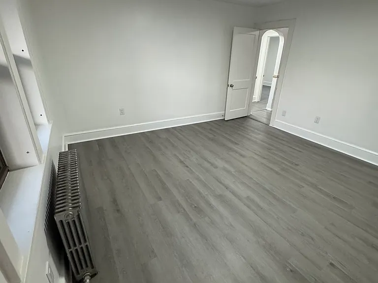 35 Rapallo Ave #3E — Photo 20