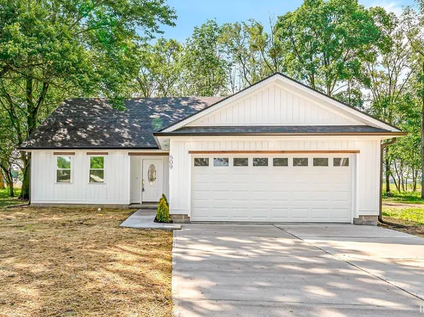 507 W Main St, Colfax, IN 46035
