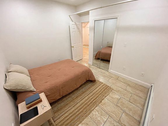 3rd image of 27 Egremont Rd #8