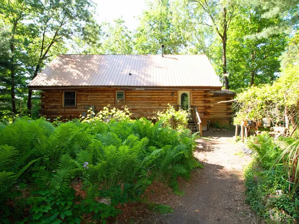 E2729 Porter Rd, Lone Rock, WI 53556