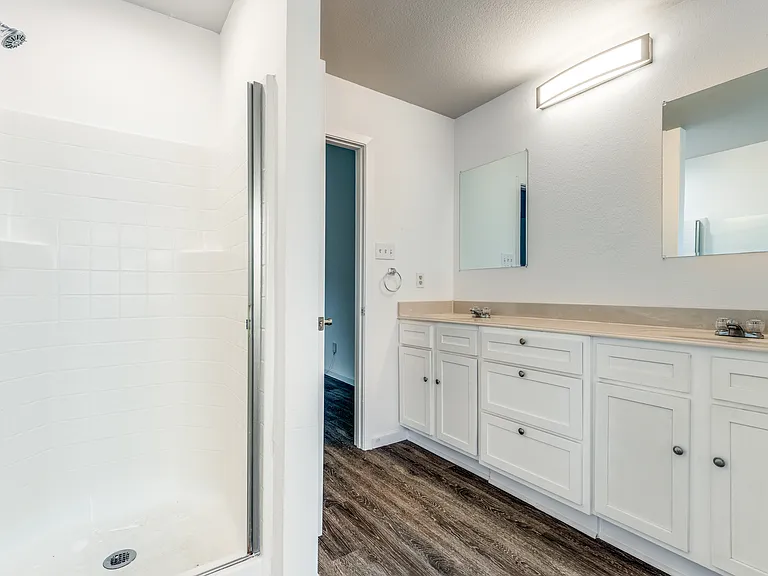 311 Charleston Dr — Photo 14