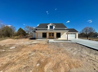1980 N Amelia Ct, Tahlequah, OK 74464