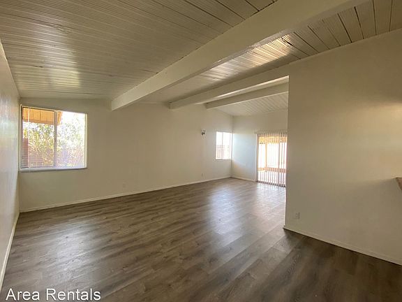 3rd image of 710 Agnes Dr