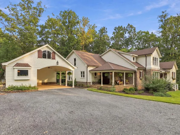 977 Windy Ridge Rd, Chapel Hill, NC 27517