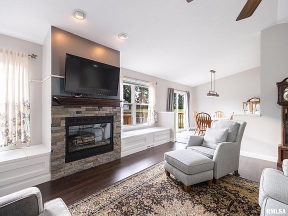 5th image of 4405 S Newcastle Ct