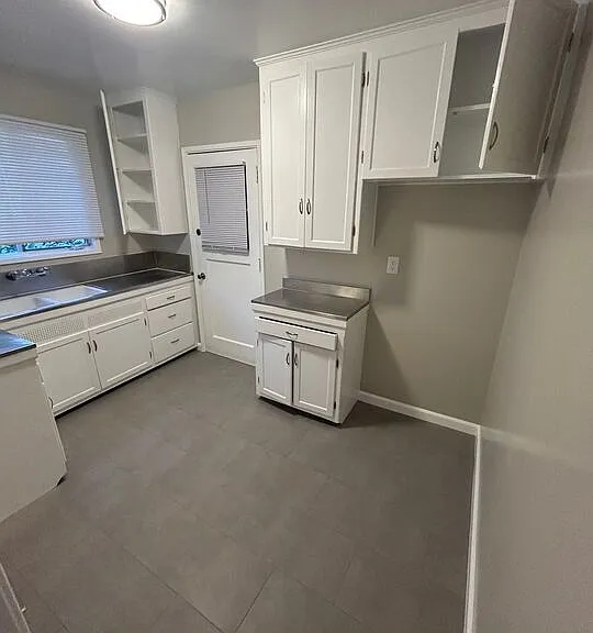 4086 Abourne Rd #4086A — Photo 9