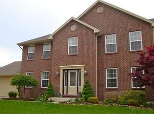 56 W Waterbury Dr, Springboro, OH 45066