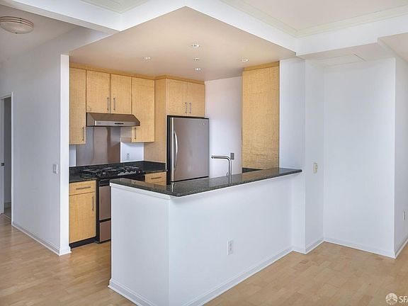 3rd image of 400 Beale St APT 2306
