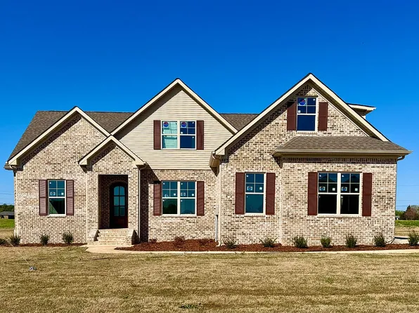 228 Carron Ln, Tuscumbia, AL 35674