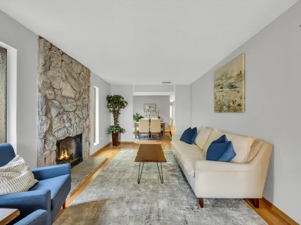 3085-3083 Laurelhurst Dr, Rancho Cordova, CA 95670