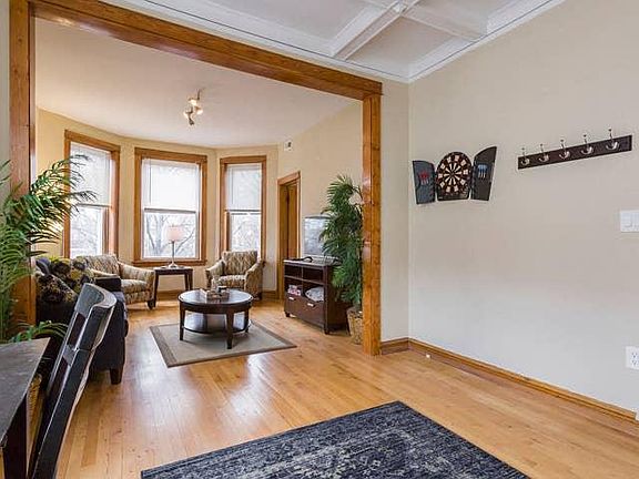 4th image of 1214 N Artesian Ave #3F