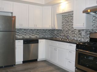 155 Holly Ave APT 1, Carpinteria, CA 93013