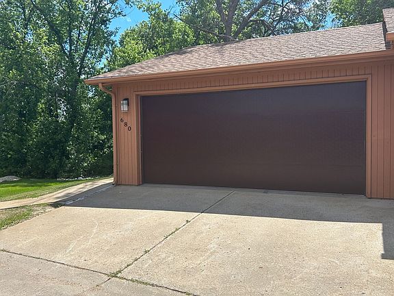 2nd image of 680 4th Ave E