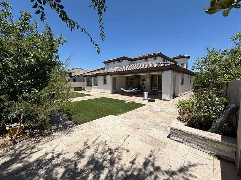 2595 E Ebony Dr — Photo 33