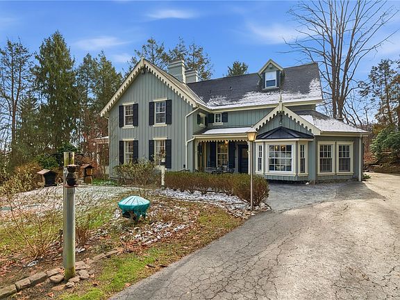 4th image of 168 Rock Ridge Rd