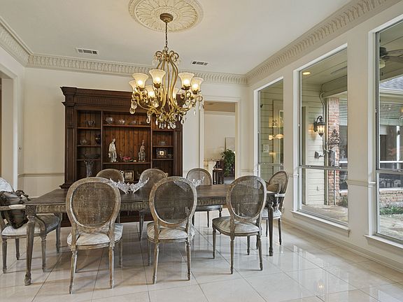 2nd image of 5221 Corinthian Bay Dr