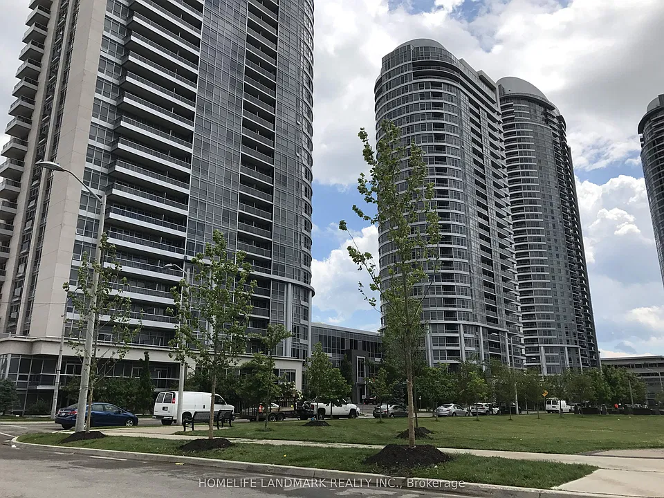 181 Village Green Sq #1716