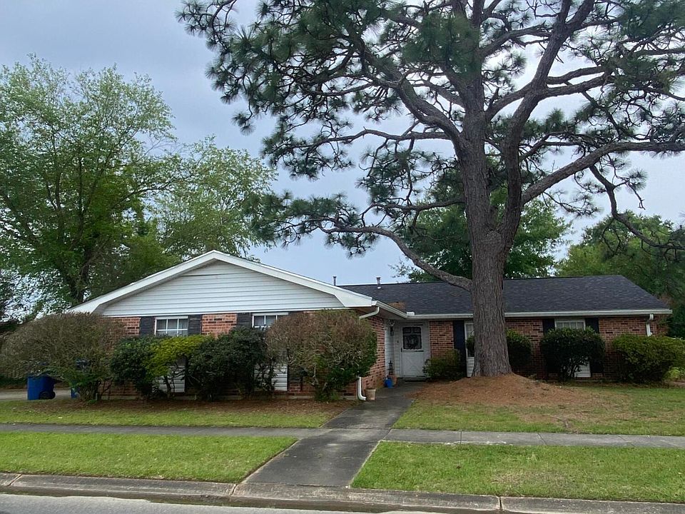 1st image of 1109 Meadowbrook Dr