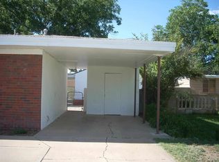 703 N Plains Park Dr, Roswell, NM 88203